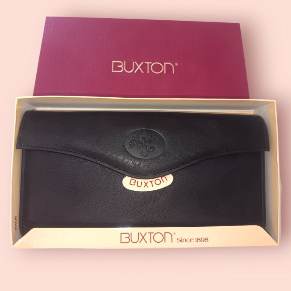 Julia Buxton Heiress Leather Organizer Clutch